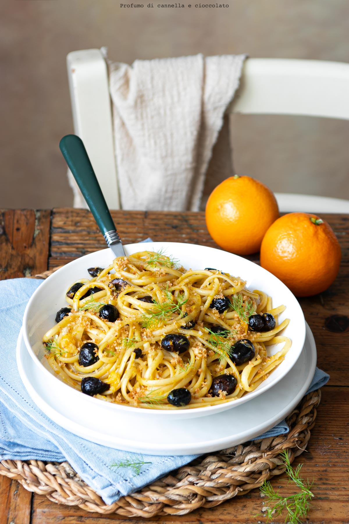 Linguine arancia acciughe olive e finocchietto
