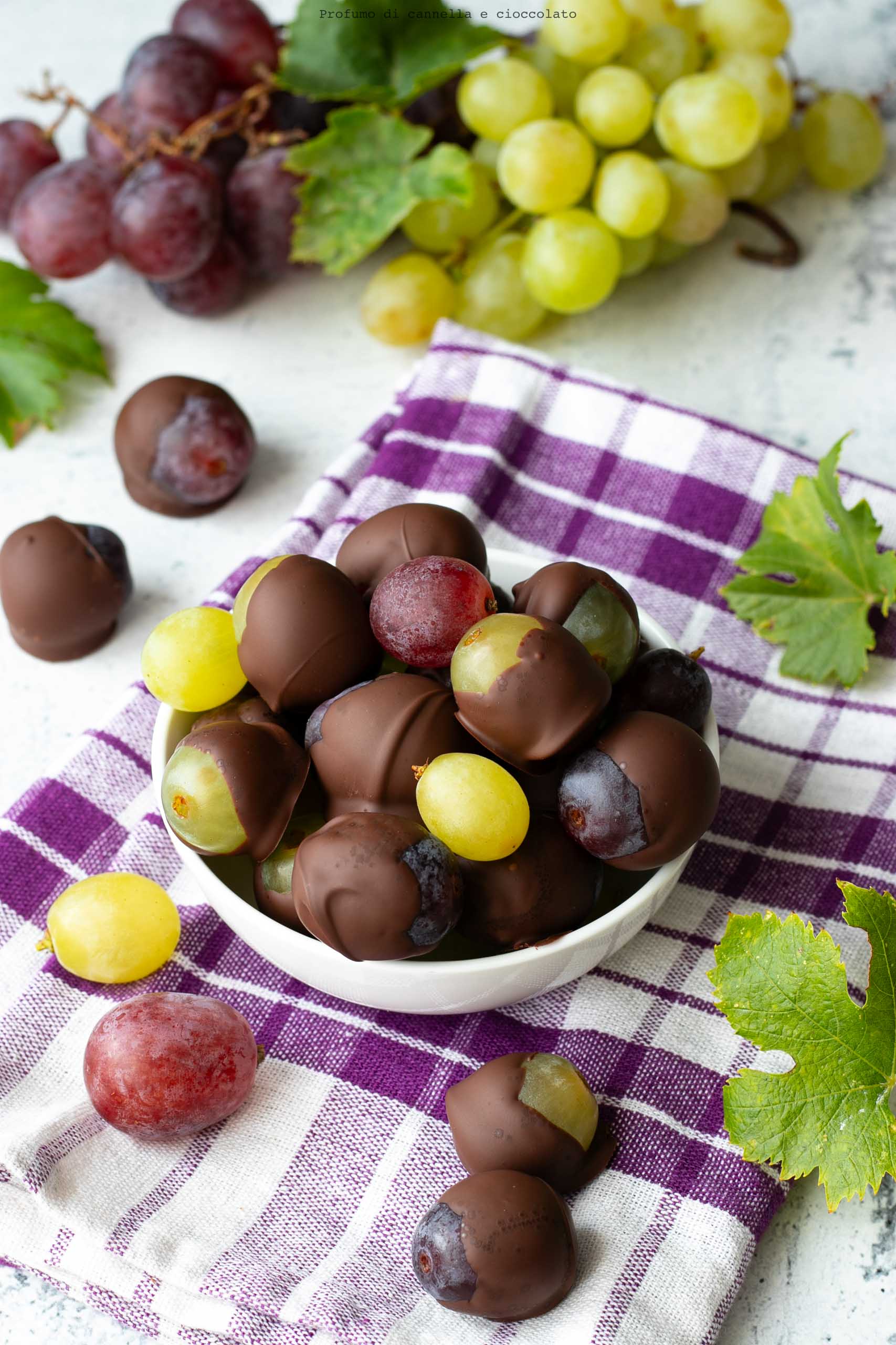 Chicchi d'uva al cioccolato