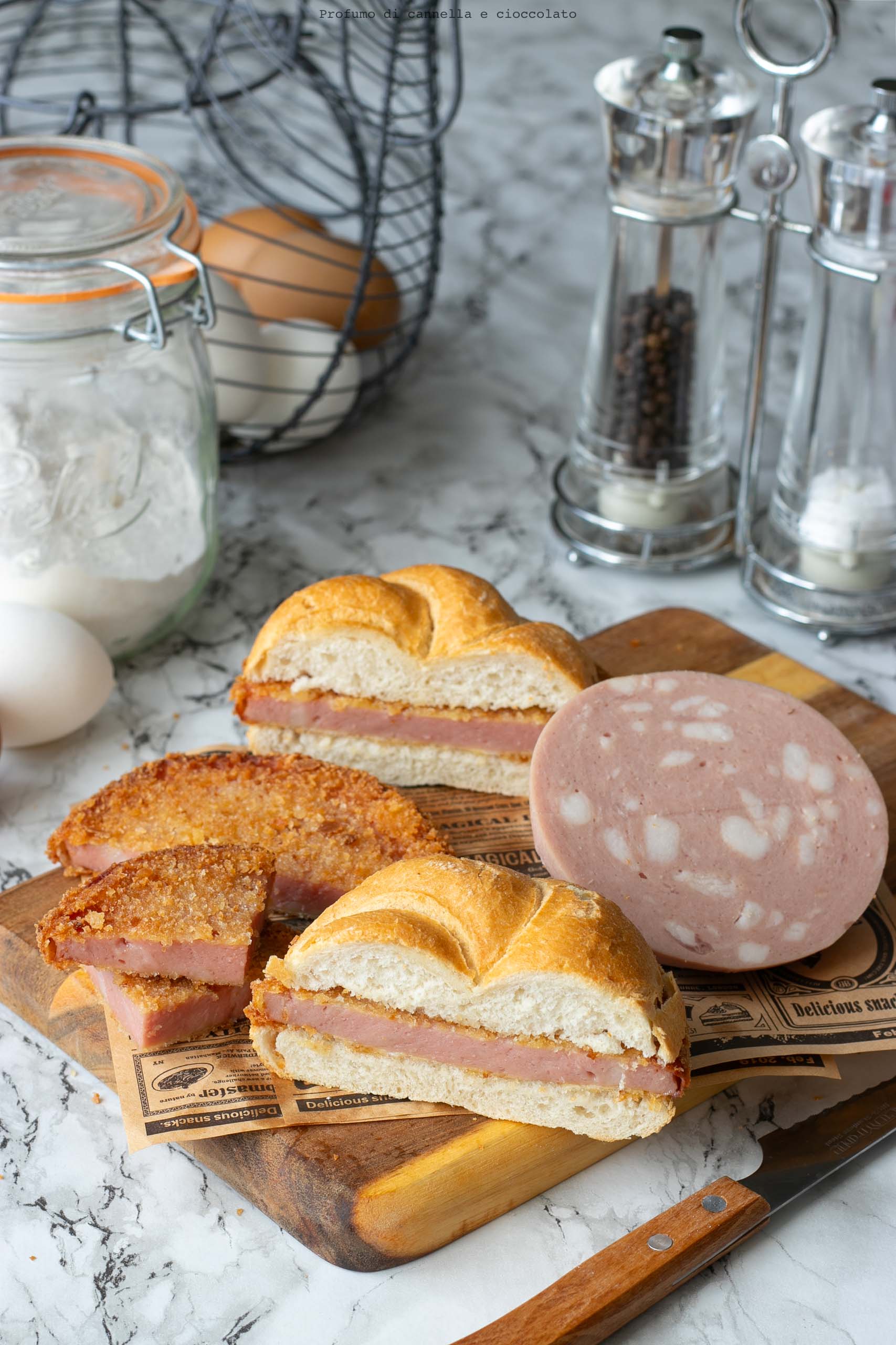 Cotolette di mortadella Cotolette di mortadella