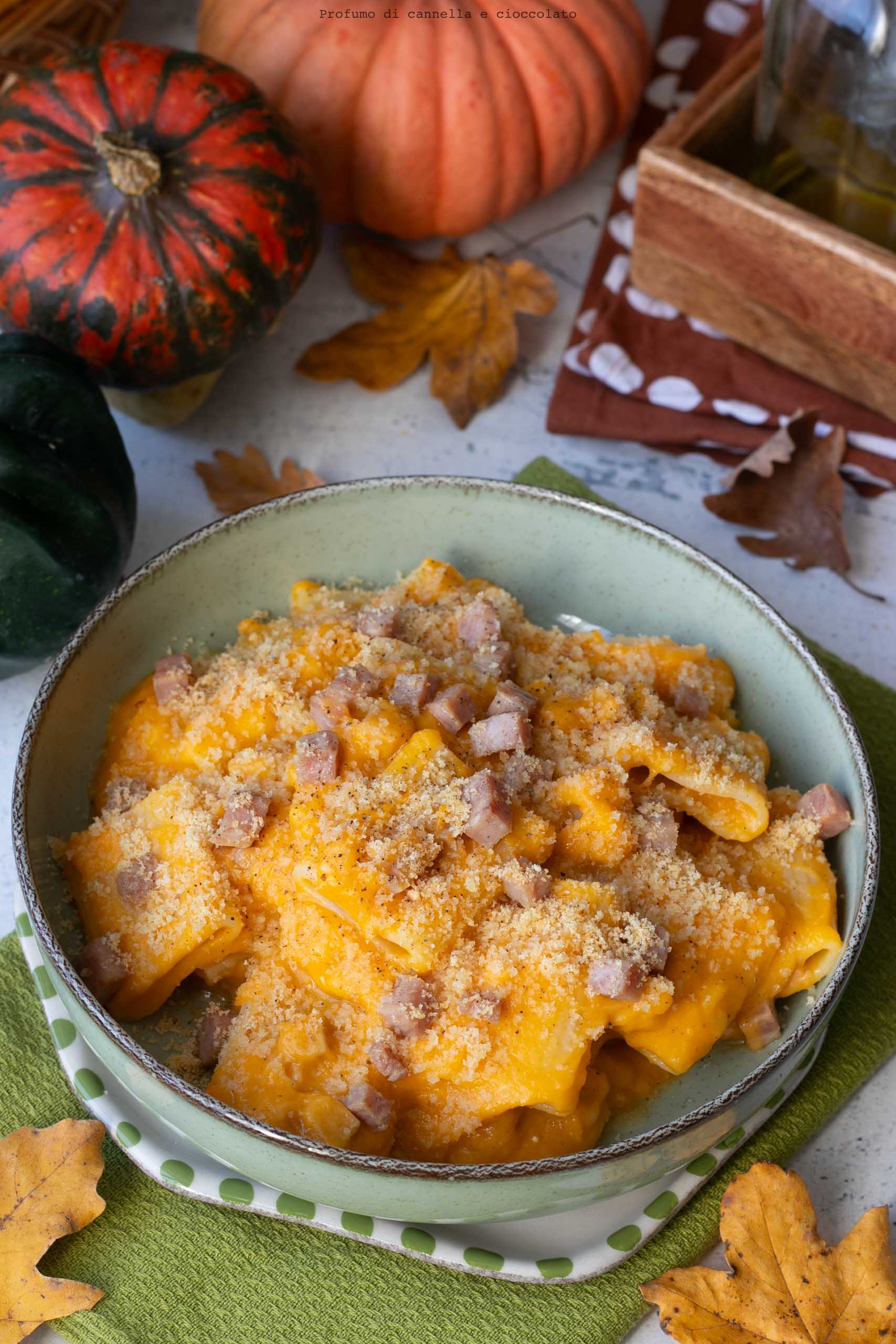 Pasta alla zucca con prosciutto e provola Pasta alla zucca con prosciutto e provola