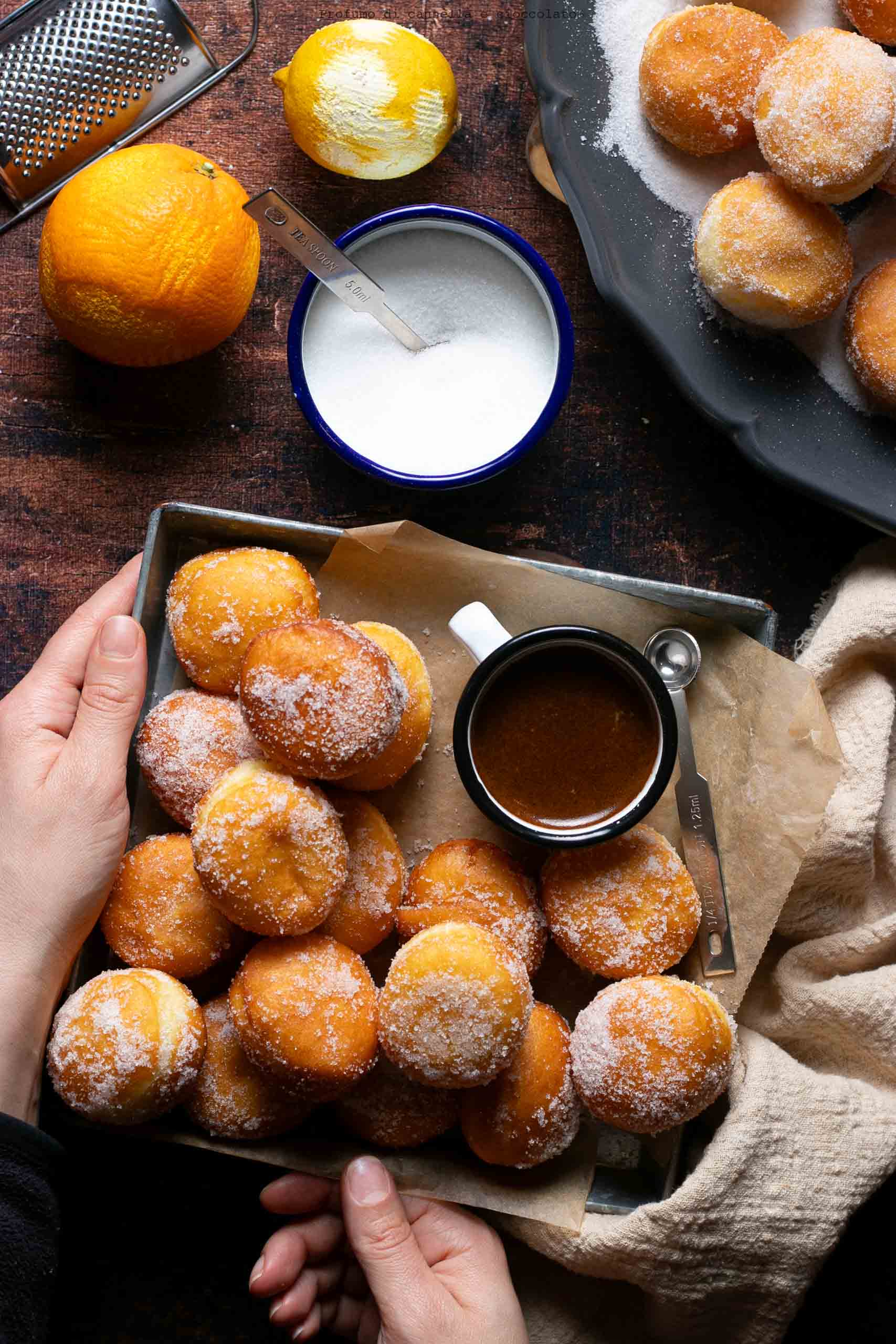 Mini bomboloni Mini bomboloni