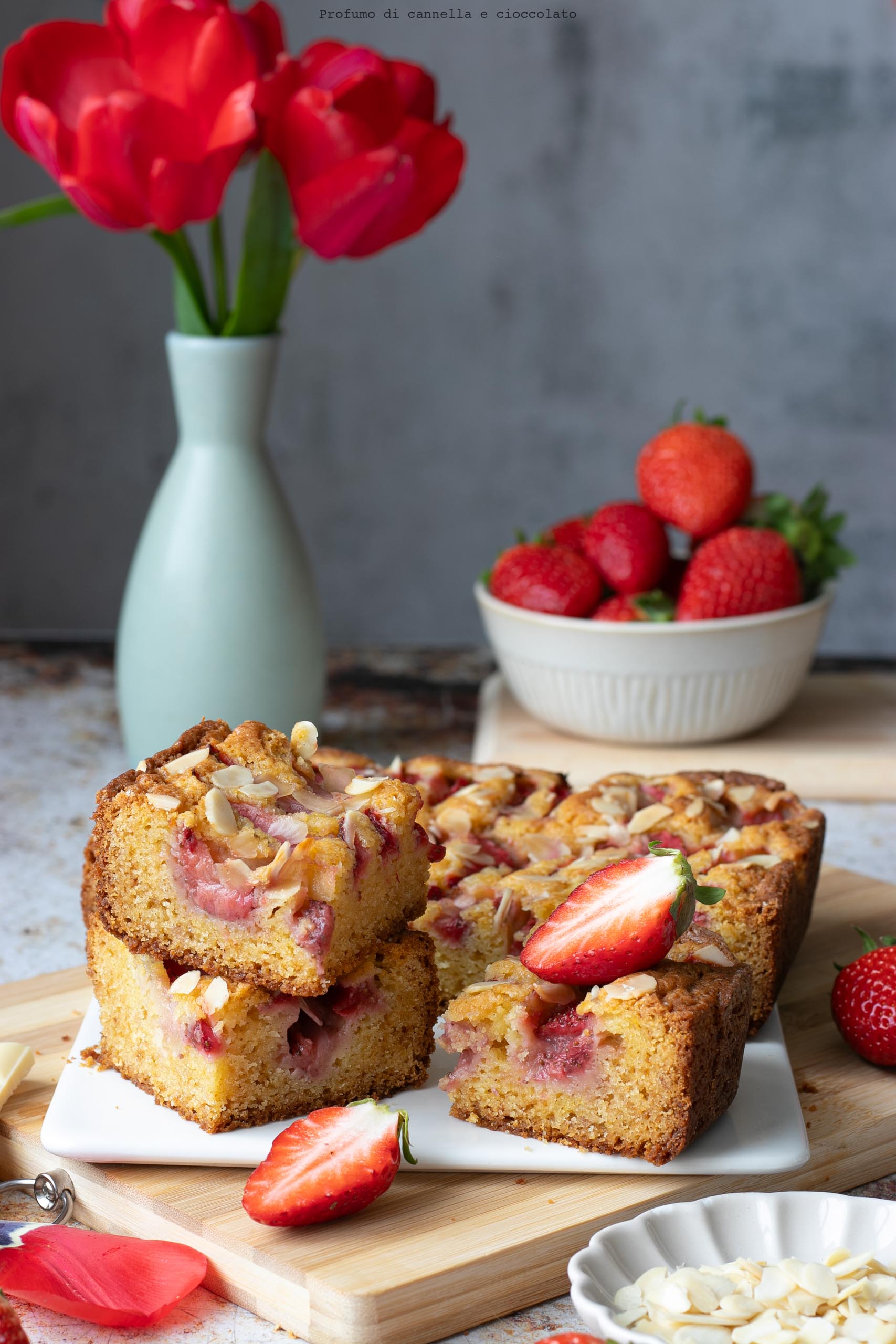 Blondies alle fragole