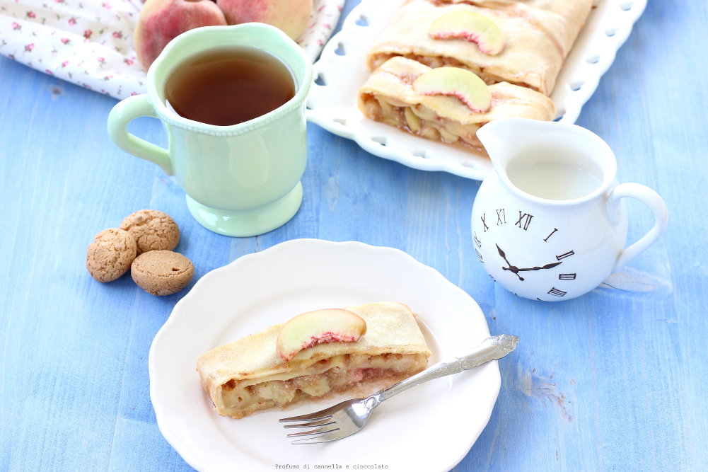 strudel-pesche-e-amaretti-9