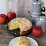 Torta pan di spagna con le mele: la pikulina torta
