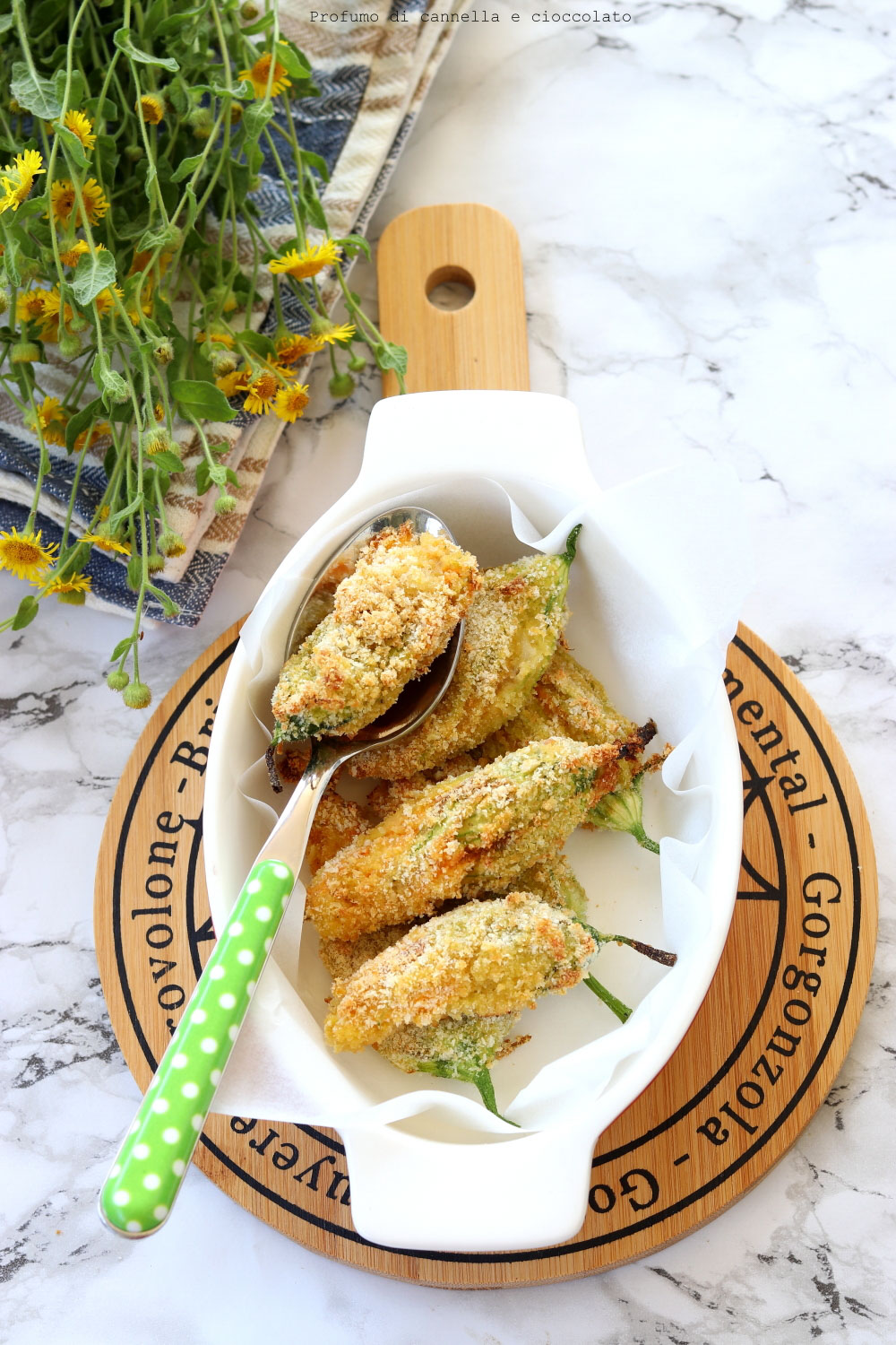 Fiori di zucca ripieni al forno