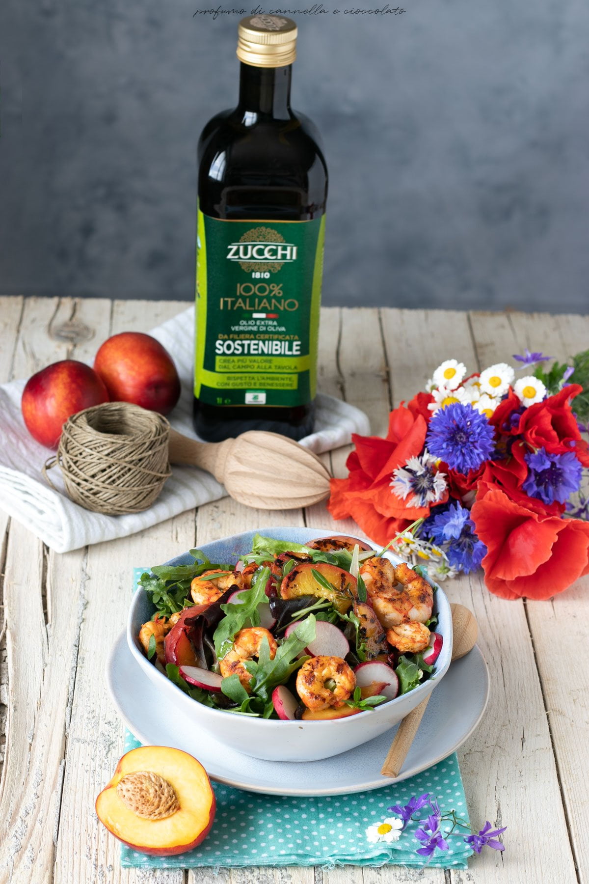 Insalata di pesche e code di gambero