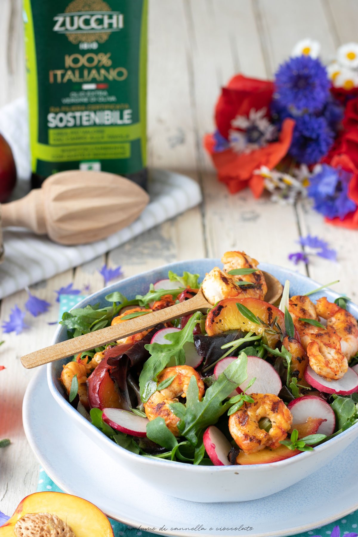 Insalata di pesche e code di gambero