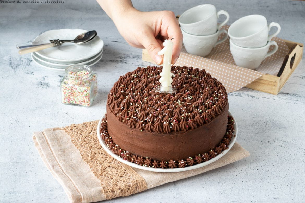 Torta di compleanno al cioccolato | Profumo di Cannella e Cioccolato