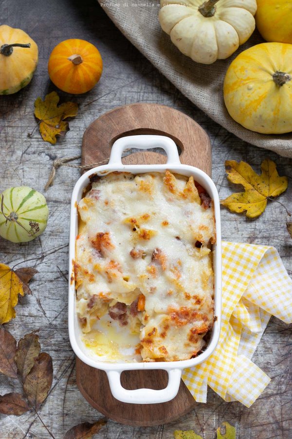 Pasta al forno zucca e salsiccia Profumo di Cannella e Cioccolato