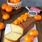 Plumcake al mandarino con semi di papavero e mandarini glassati