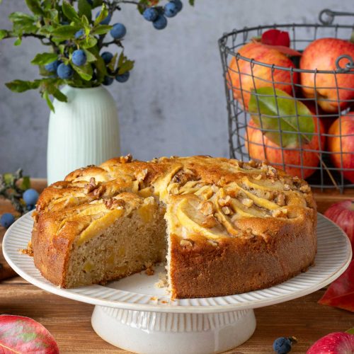 Torta soffice mele e noci | Profumo di Cannella e Cioccolato