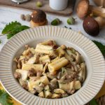 Pasta salsiccia porcini e crema al parmigiano