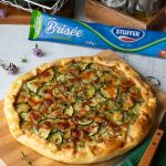 Torta salata con zucchine prosciutto e formaggio
